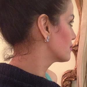 Meet your Posher, Mitra